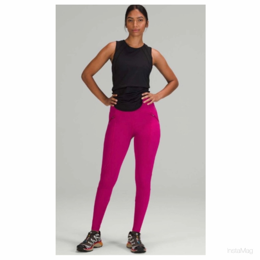Lululemon Rain Repellent High-Rise Running Tight 28”
Wild Berry Size 12
